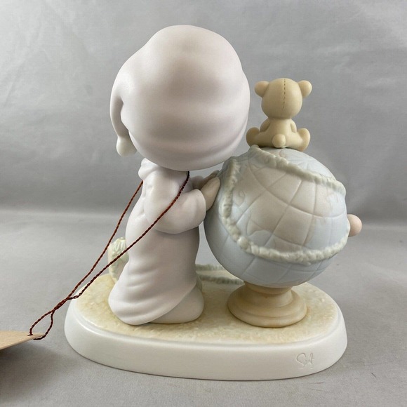 Precious Moments "May Your World Be Trimmed With Joy" Figurine B2-1 - Picture 4 of 6